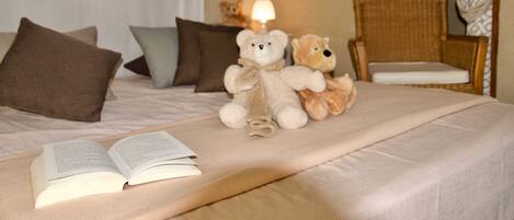 3 habitaciones, tabla de planchar con plancha y wifi