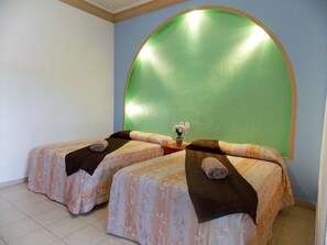 Deluxe Double or Twin Room | Premium bedding, down duvets, desk, laptop workspace