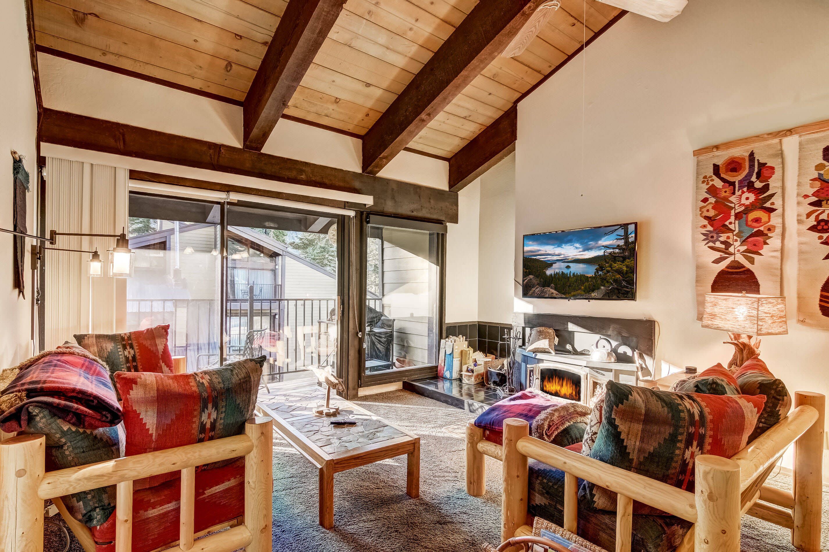 Alpine Meadows Peak | Private Balcony with BBQ, Near Commons Beach and Alpine Me