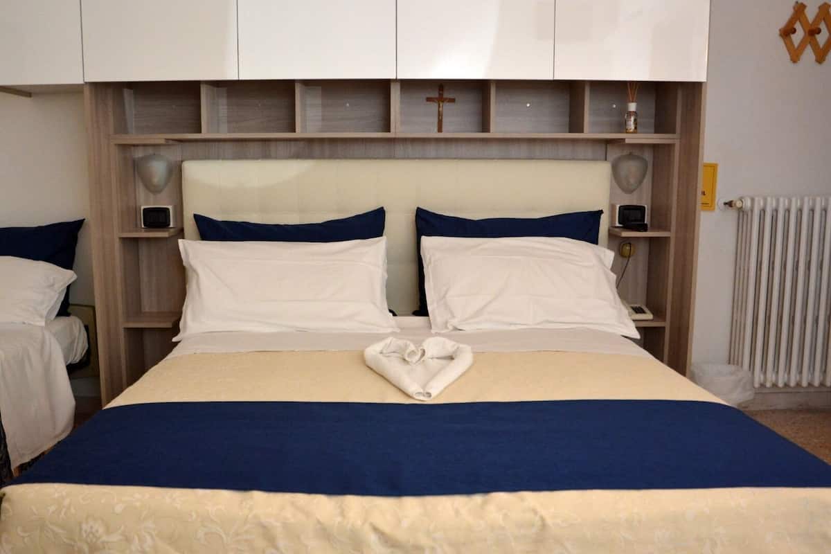 Standard-Vierbettzimmer