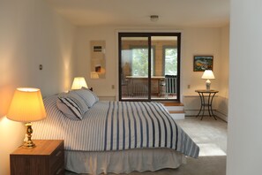 4 habitaciones, tabla de planchar con plancha, cuna de viaje y wifi 