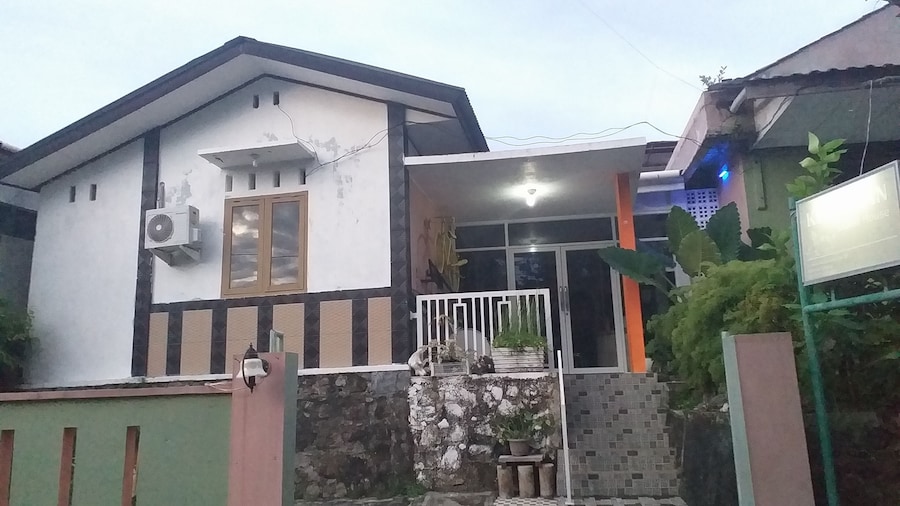 Kenangan Guest House