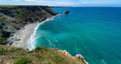 Jatkuvista merinäkökohdista pääset nauttimaan upeasta rinteestä.