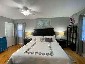 2 chambres, fer et planche à repasser, Wi-Fi gratuit, draps fournis