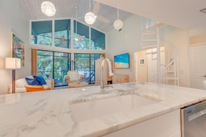 House, 3 Bedrooms | 3 bedrooms, individually decorated, individually furnished - Just By Chance (Captiva)