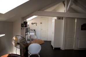 Standard Studio, Private Bathroom, Garden View (L'ATELIER 2) | Interior