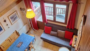 TV, DVD player, stereo