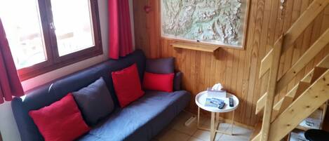 Tv, dvd-spelare och en stereo