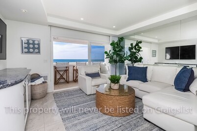 Oceanfront Mission Beach 3 Br Condo with Panoramic Ocean and Beach Views!
