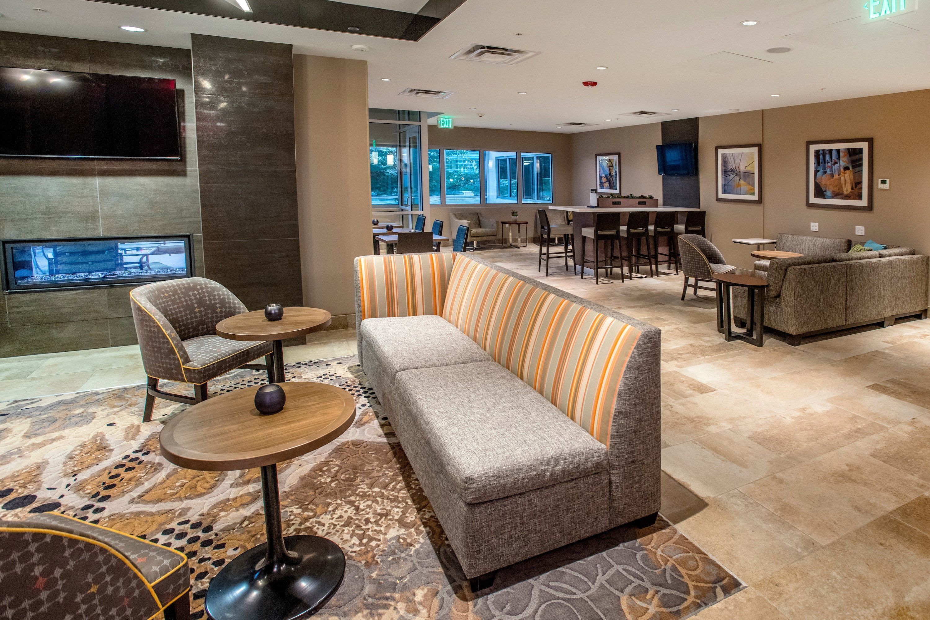 Equipped Suite In Downtown Denver! Fitness Center, Shared Hot Tub + Pool Access - United States