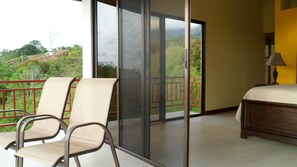 2 bedrooms, WiFi, bed sheets - Tranquil area with many beautiful beaches within 20 kms (osa ojochal)