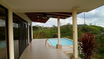 Alberca al aire libre