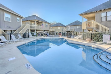 Myrtle Beach Vacation Rental | 2BR | 2BA | Stairs Required | 1,000 Sq Ft