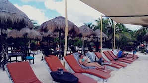 2 restaurants; breakfast and lunch served  - Pancho villa Tulum (Tulum)