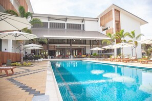 Udendørs pool