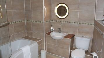 Blackout curtains, free WiFi, bed sheets