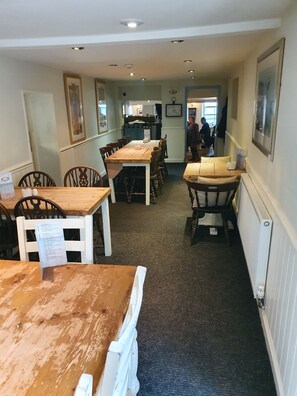 Dining - Halfway House Inn (Torpoint)