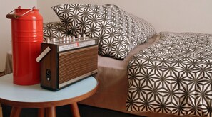 Iron/ironing board, free WiFi, bed sheets - Soho Suites by the Betty Roux (Kuala Lumpur)