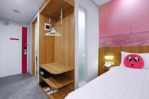 Chambre supérieure | Literie hypoallergénique, coffre-fort, bureau, système d’insonorisation
