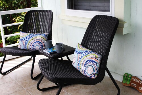 Eco friendly, Tropical paradise,spacious farm stay, conveniently located in Hilo