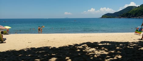 Beach nearby, sun loungers