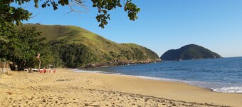 Cozy chalet on Maresias beach 