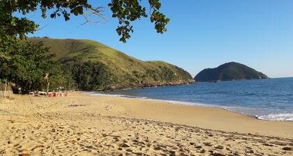 Cozy chalet on Maresias beach