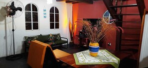 Smart TV, DVD player, stereo - Cozy chalet on Maresias beach  (São Sebastião)