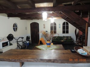 Interior - Cozy chalet on Maresias beach  (São Sebastião)