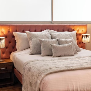 1 bedroom, in-room safe, blackout curtains, free WiFi