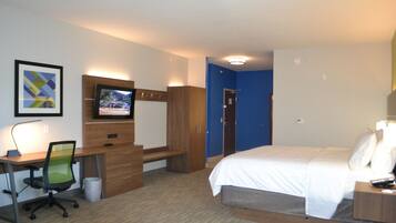 Standard Room, 1 King Bed, Accessible Bathtub (Communications, Accessible Tub) | Living area | 43-inch LED TV with cable channels, TV