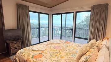 3 chambres, fer et planche Ă repasser, Wi-Fi, draps fournis