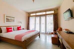 Free WiFi - OYO 1924 Hotel Rafflesia (Jambelaer)