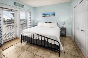 1 bedroom, iron/ironing board, free WiFi, bed sheets - Sunset Cottages 2B/🐶Pet Friendly/🏖️Beach Service (Fort Walton Beach)