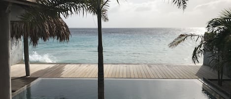 An infinity pool