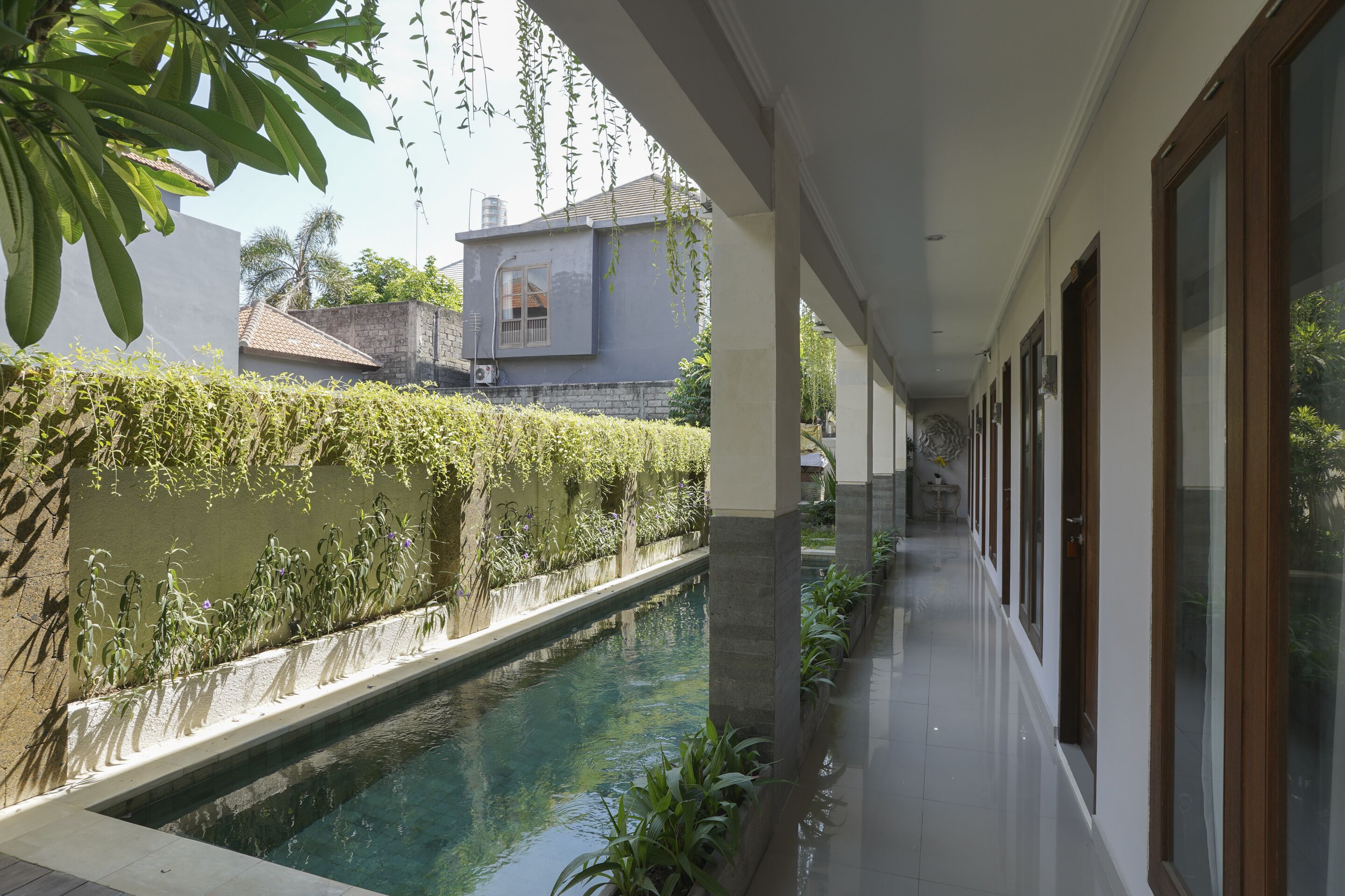 حمّام سباحة خارجي