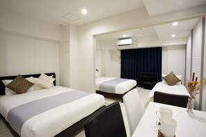 1 bedroom, desk, free WiFi, bed sheets