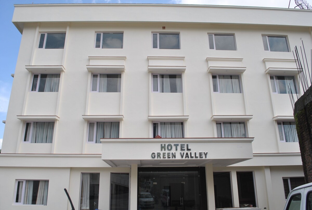 Hotel Green Valley en Katra, hoteles en Katra