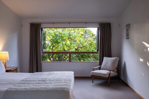 2 bedrooms, premium bedding, pillowtop beds, individually decorated