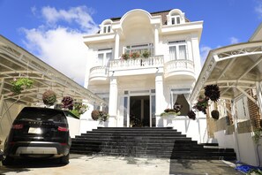 Front of property - NK Apartments (Nha Trang)