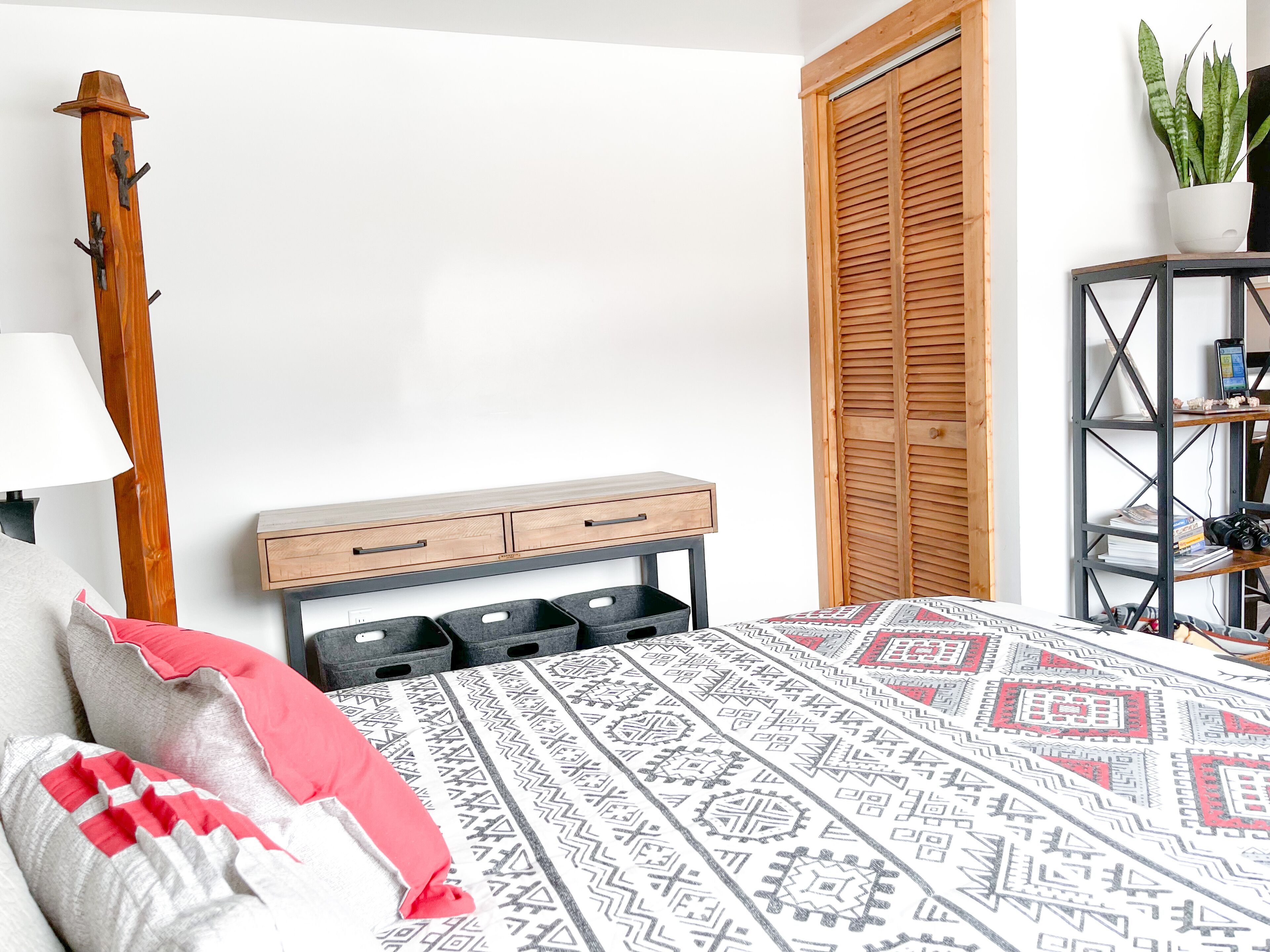 1 soverom, safe på rommet, wi-fi (inkludert) og sengetøy