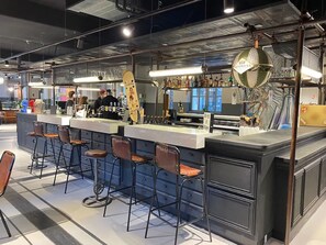 Cafe - Moxy Lille City (Lille)