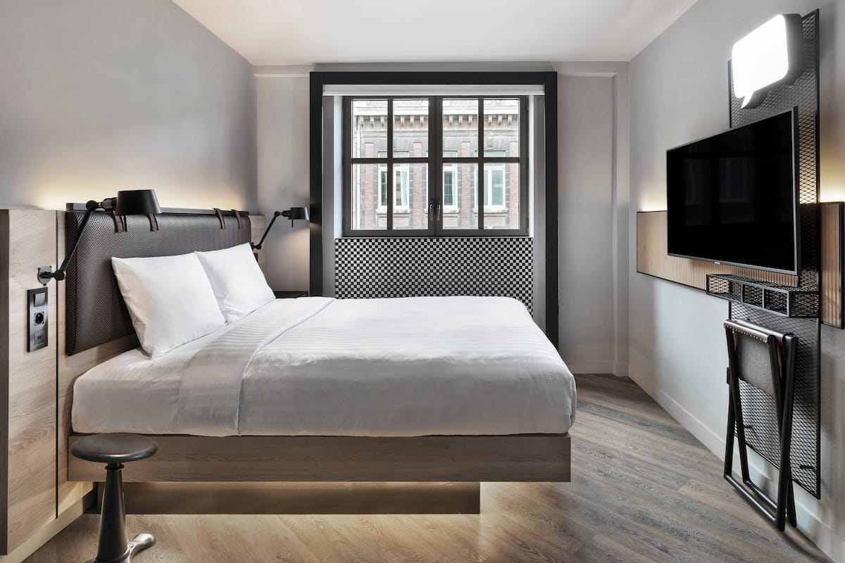 Camera, 1 letto queen | Wi-Fi gratuito, lenzuola