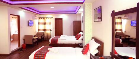 21 Schlafzimmer, Zimmersafe, kostenloses WLAN