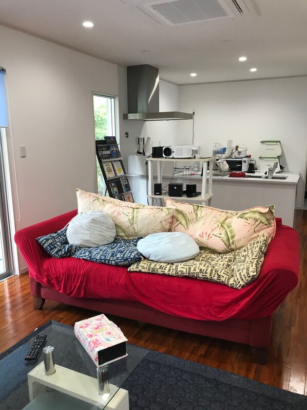 Private House (only 2nd floor) | Living area | Flat-screen TV