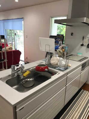 Private House (only 2nd floor) | Private kitchenette | Fridge, microwave, stovetop, electric kettle - Ashibiya (Nago)