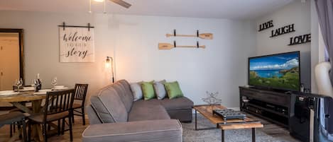 Smart TV, DVD player, aparelho de som