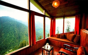 Retreat Suite with Mountain View | View from room