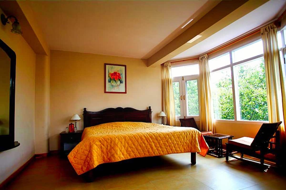 Phòng phong cách cổ điển, quang cảnh núi | 1 phòng ngủ, bộ trải giường bằng vải cotton Ai Cập