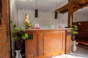 Reception - Hotel O Abhaya Mudra Homestay (Borobudur)
